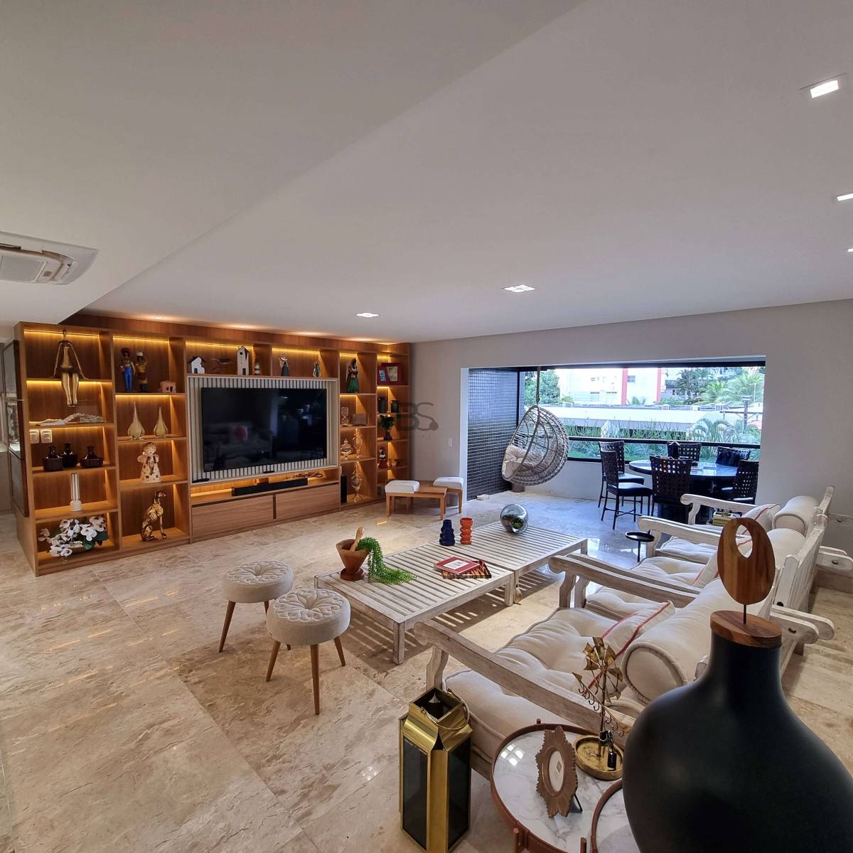 Apartamento à venda, no Mansão Duque de Windsor em Salvador, Candeal, com 3 quartos, 190m² - Bruno Sales Imóveis