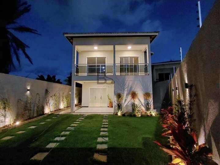 Casa à venda em Lauro de Freitas, Buraquinho, com 3 quartos, 153m² - Bruno Sales Imóveis