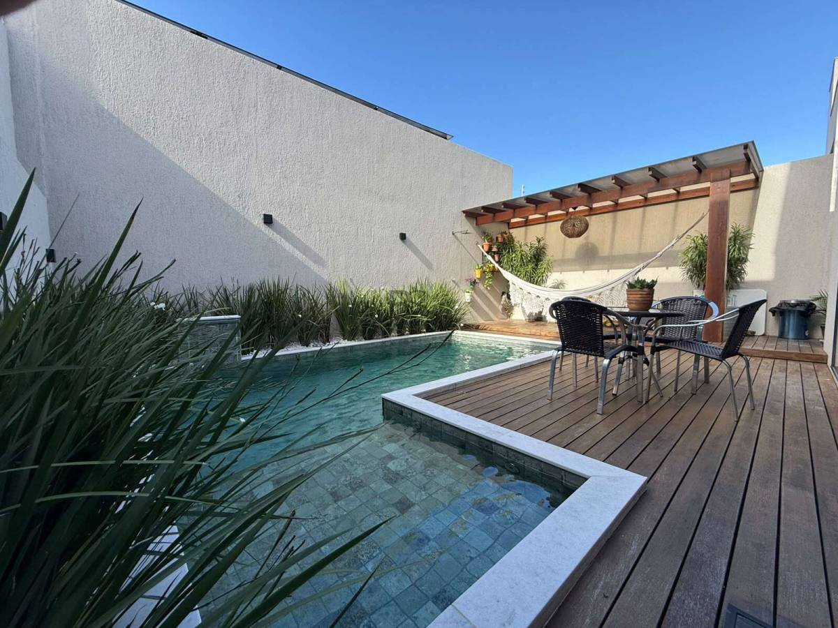 Casa de condomínio à venda, no Vila Florença em Camaçari, Catu de Abrantes (Abrantes), com 4 quartos, 190m² - Bruno Sales Imóveis